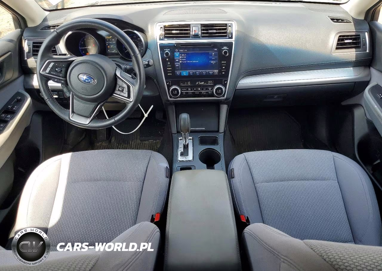 2018 Subaru Outback 2.5I Premium VIN:4S4BSACC6J3311992 - 8
