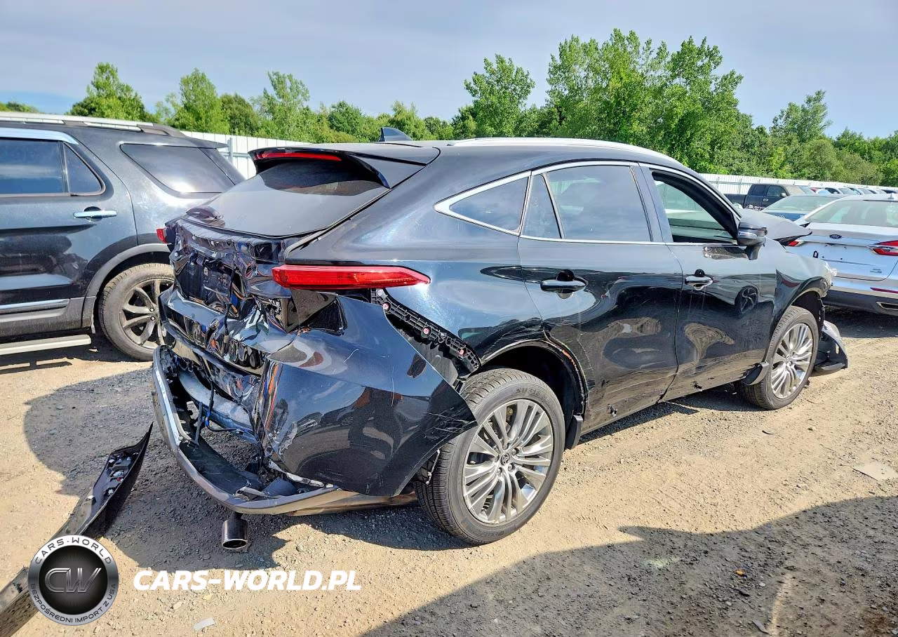 2023 Toyota Venza Xle VIN:JTEAAAAH2PJ125982 - 3