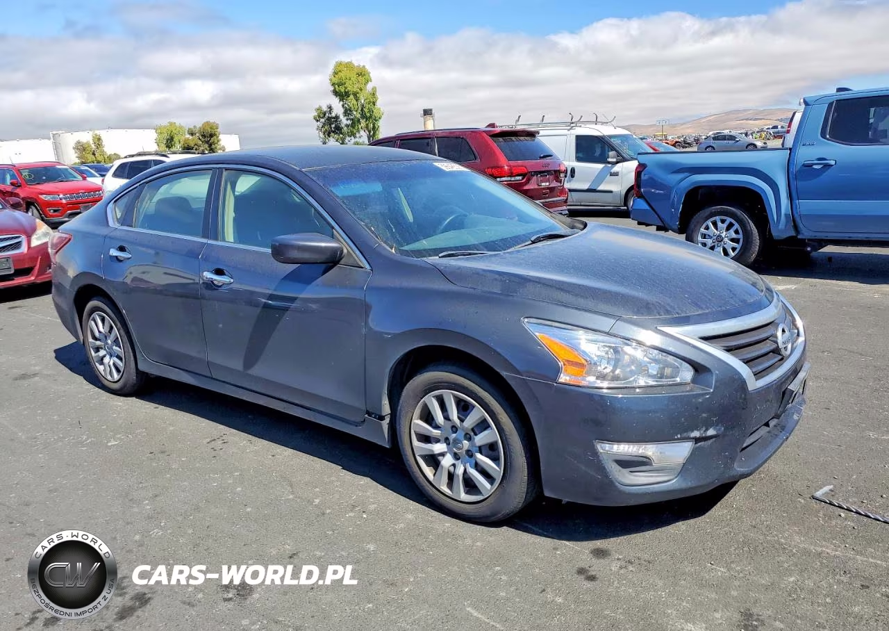 2013 Nissan Altima 2.5 VIN:1N4AL3AP4DC160420 - 4