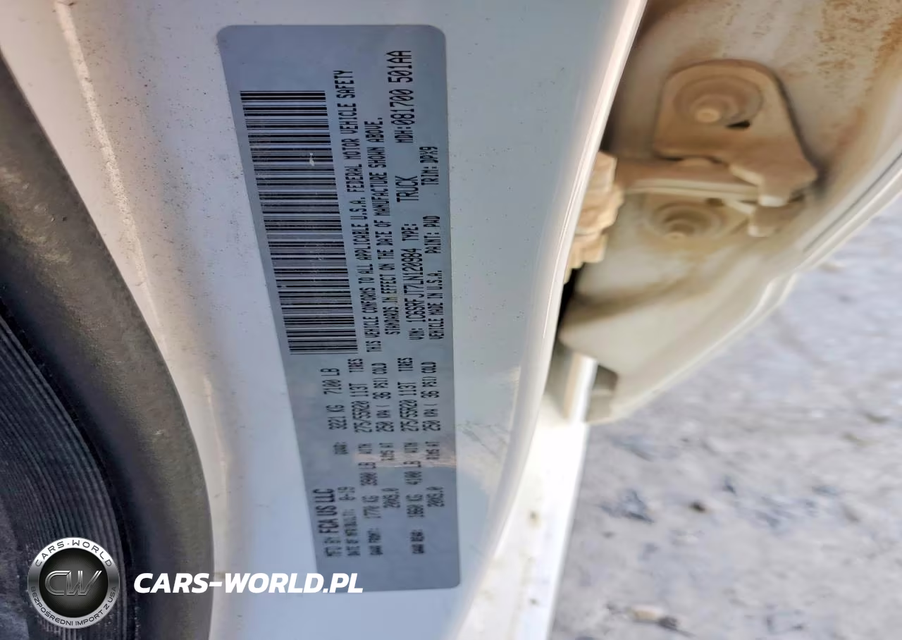 2020 Ram 1500 Laramie VIN:1C6SRFJT7LN120984 - 12
