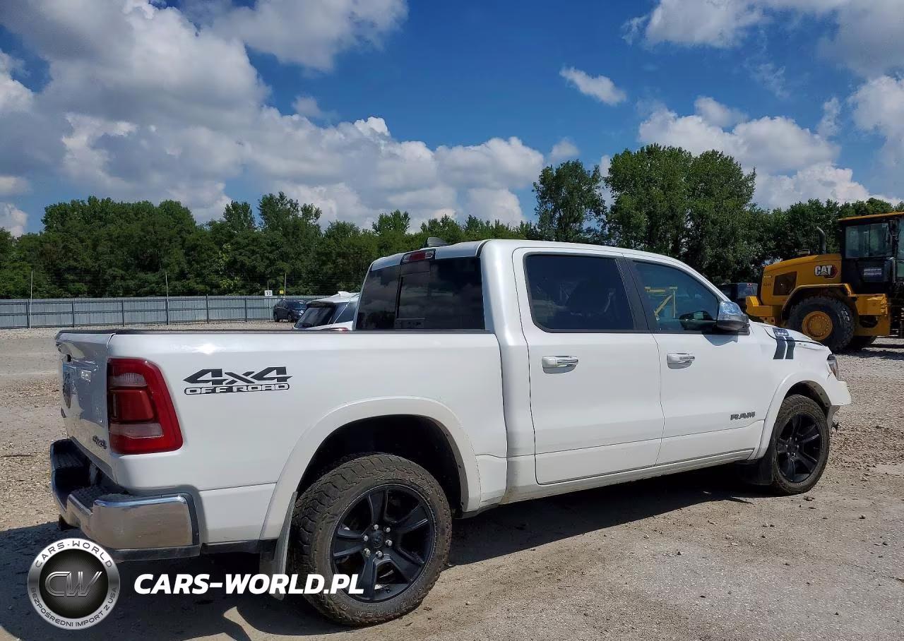 2020 Ram 1500 Laramie VIN:1C6SRFJT7LN120984 - 3