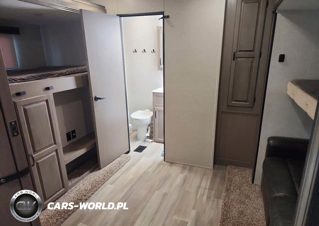 2021 Forest River Chaparral Camper VIN:5ZT3CH2B8MA326533 - 9