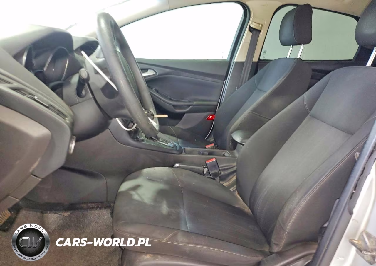 2016 Ford Focus Se VIN:1FADP3K20GL277260 - 7
