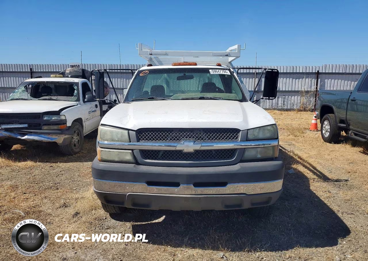 2004 Chevrolet Silverado C3500 VIN:1GBJC34UX4E304038 - 5