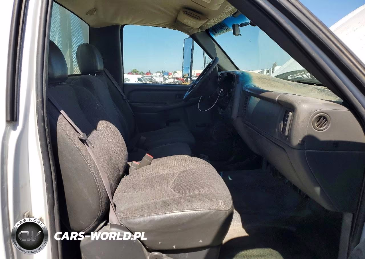 2004 Chevrolet Silverado C3500 VIN:1GBJC34UX4E304038 - 7