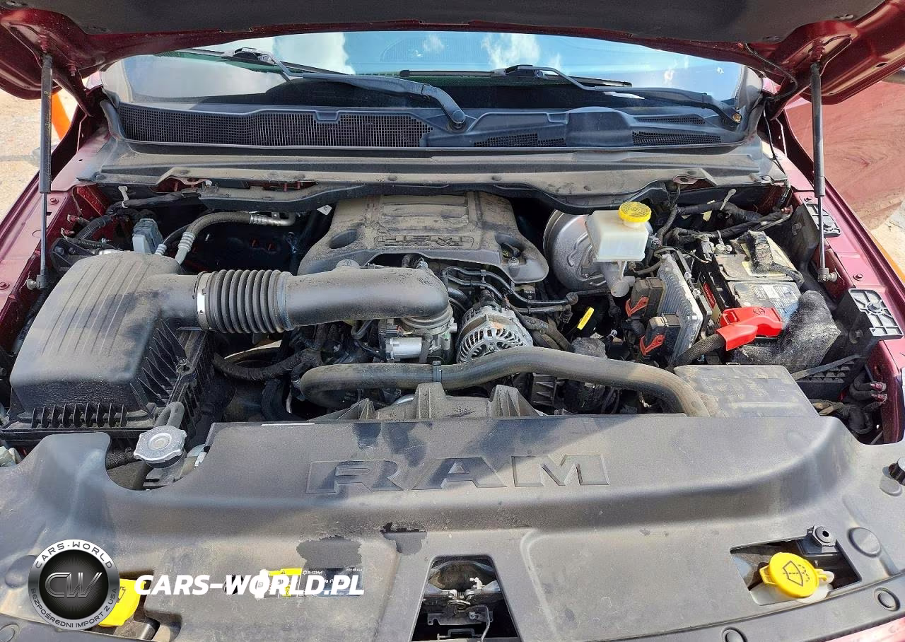 2020 Ram 1500 Laramie VIN:1C6SRFJT3LN299475 - 11