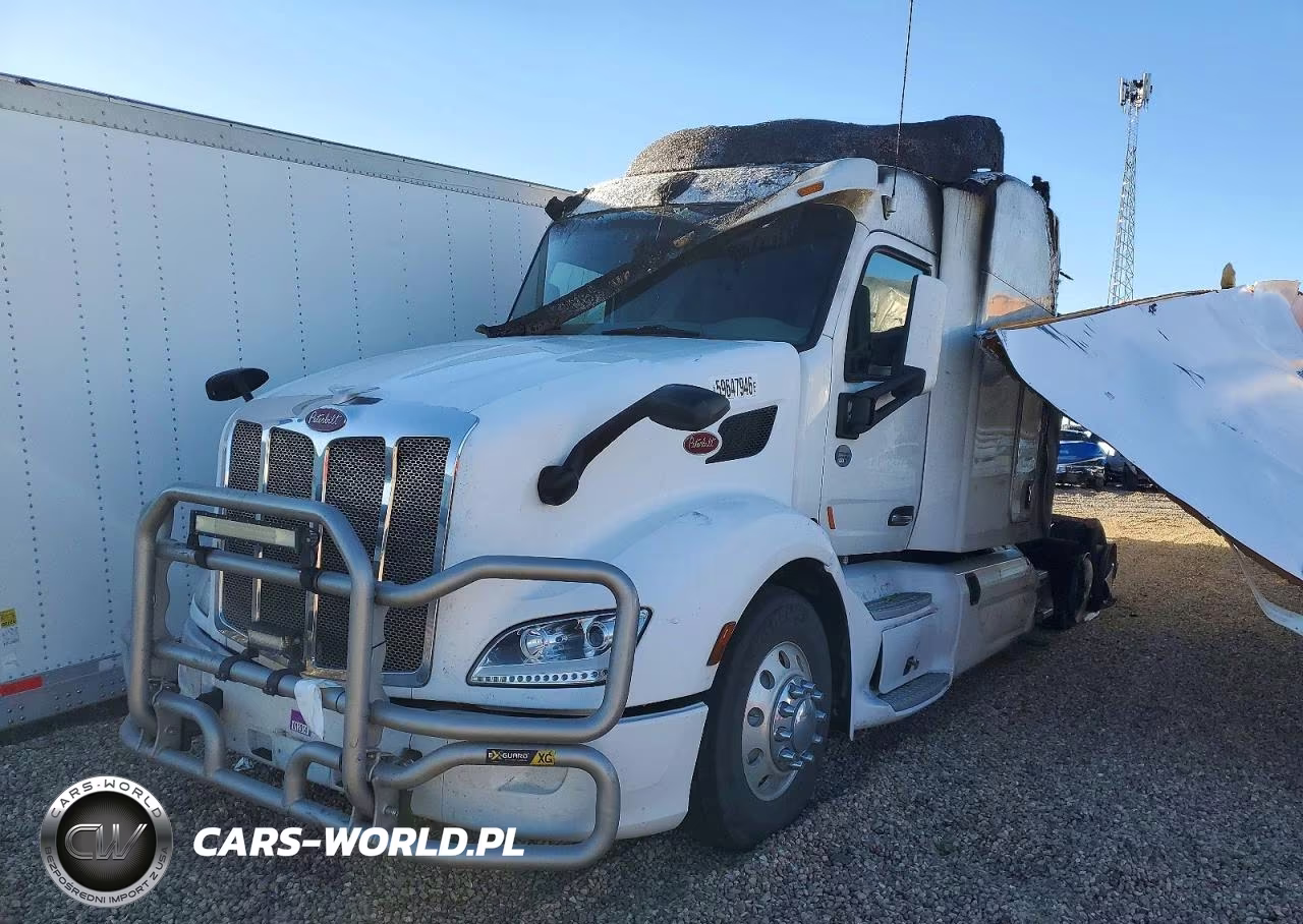 2018 Peterbilt 579 Semi Truck VIN:1XPBD49X8JD421025 - 2