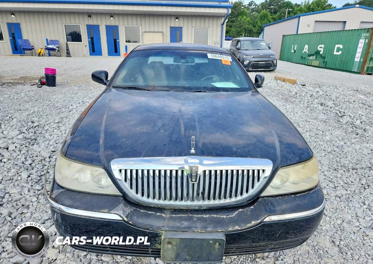 2008 Lincoln Town Car VIN:2LNHM84W08X624524 - 5