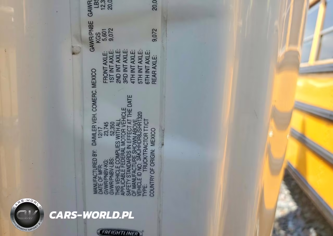 2018 Freightliner Cascadia 126 Semi Truck VIN:3AKJHHDR8JSHR1320 - 10