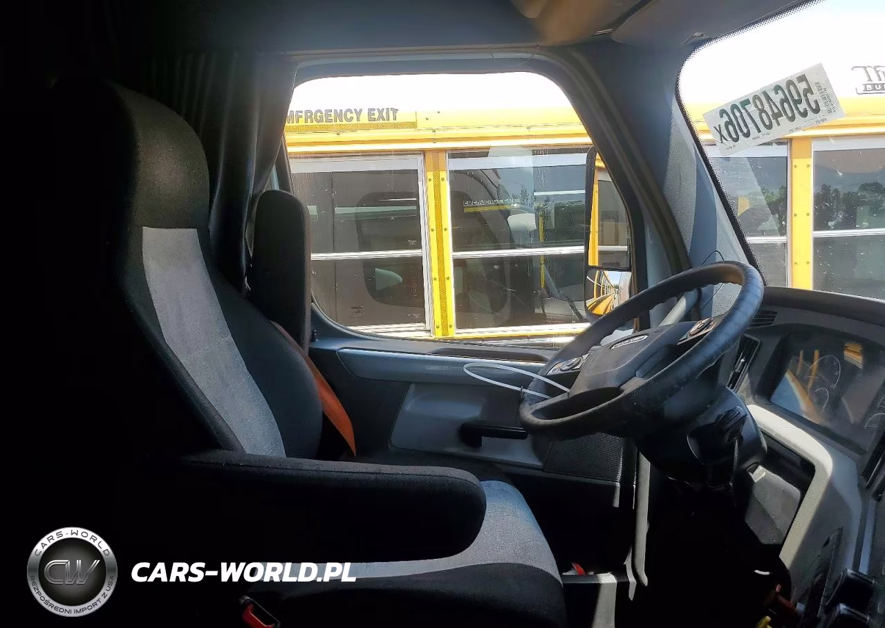 2018 Freightliner Cascadia 126 Semi Truck VIN:3AKJHHDR8JSHR1320 - 5
