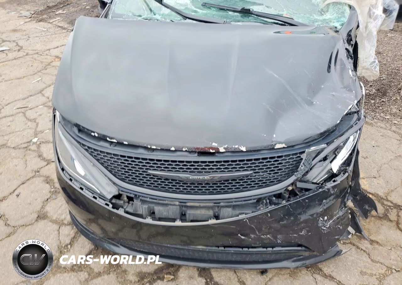 2018 Chrysler Pacifica Touring L Plus VIN:2C4RC1EG5JR291788 - 12