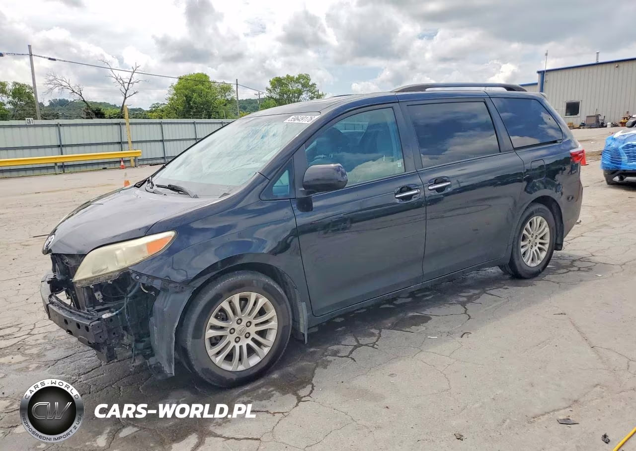 2016 Toyota Sienna Xle 8-Passenger