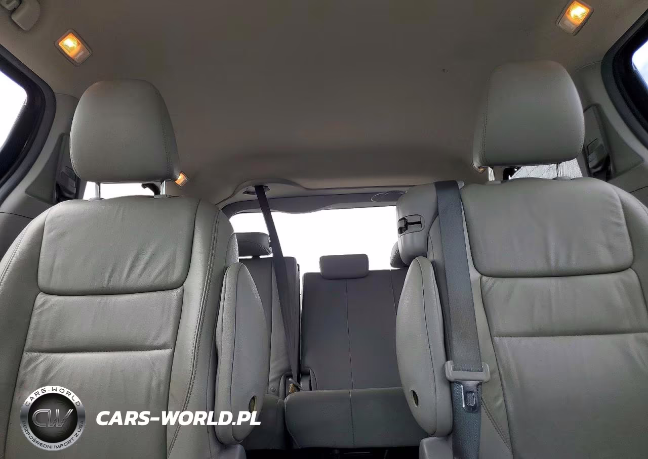 2016 Toyota Sienna Xle 8-Passenger VIN:5TDYK3DC8GS696911 - 10