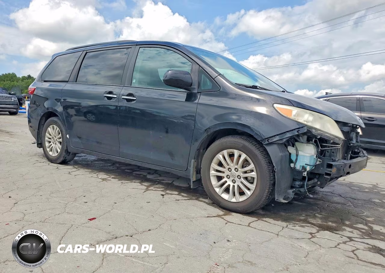 2016 Toyota Sienna Xle 8-Passenger VIN:5TDYK3DC8GS696911 - 4