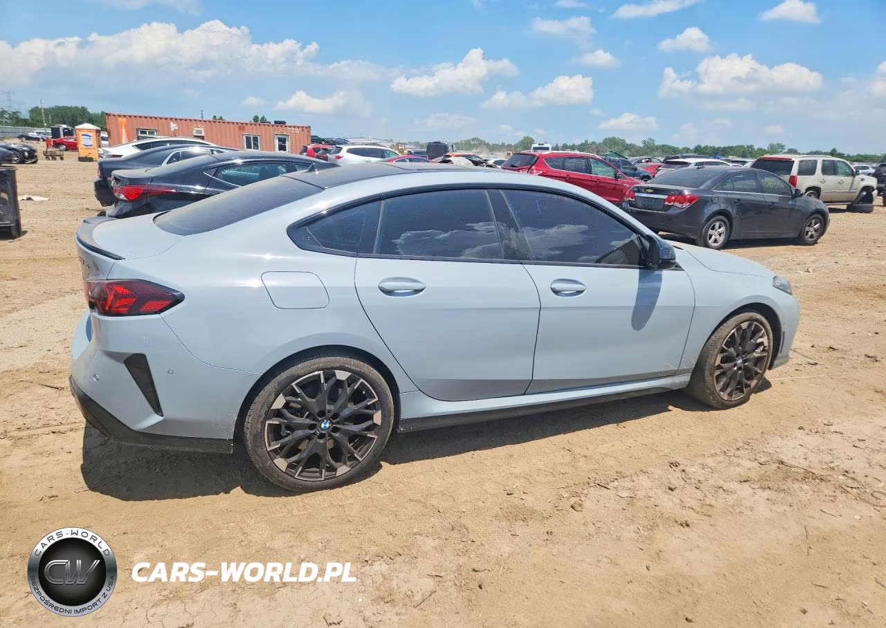 2026 BMW M235Xi VIN:WBA33GG09T7U01252 - 3