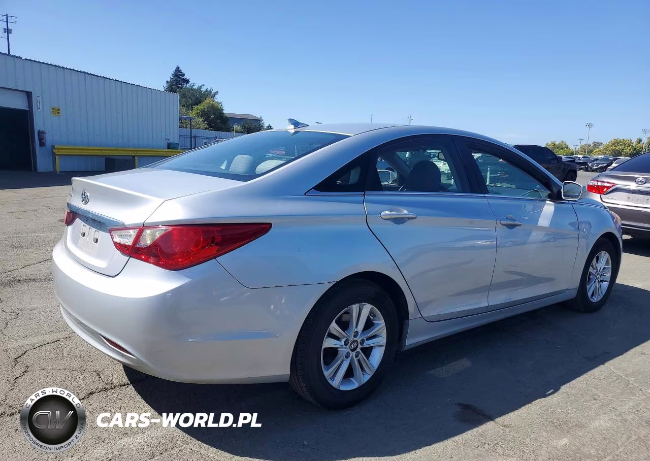 2013 Hyundai Sonata Gls VIN:5NPEB4AC4DH715792 - 3
