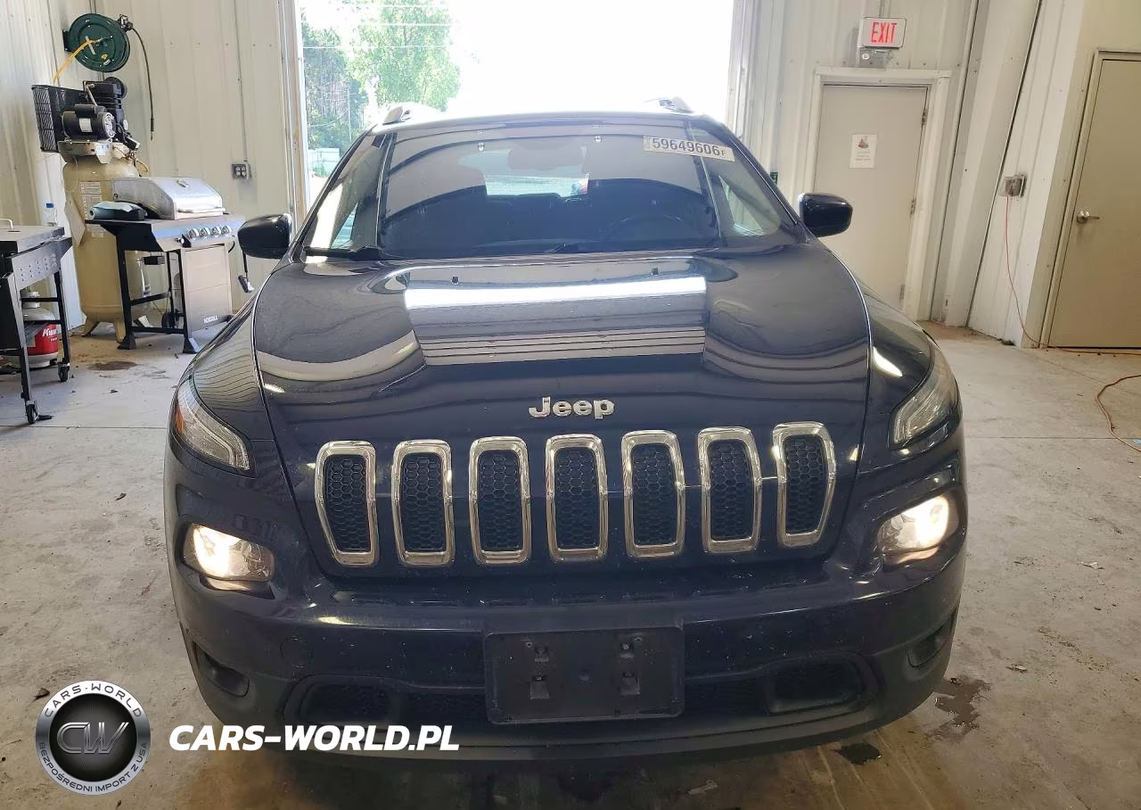 2015 Jeep Cherokee Latitude VIN:1C4PJMCS2FW572290 - 5