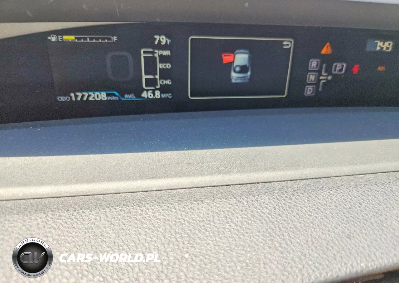 2016 Toyota Prius Four VIN:JTDKARFU8G3500923 - 9