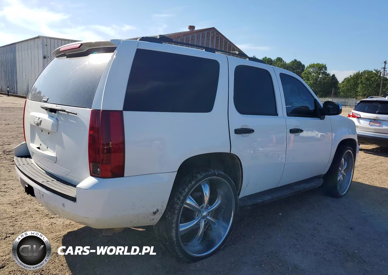 2008 Chevrolet Tahoe C1500 VIN:1GNFC13078R131136 - 3