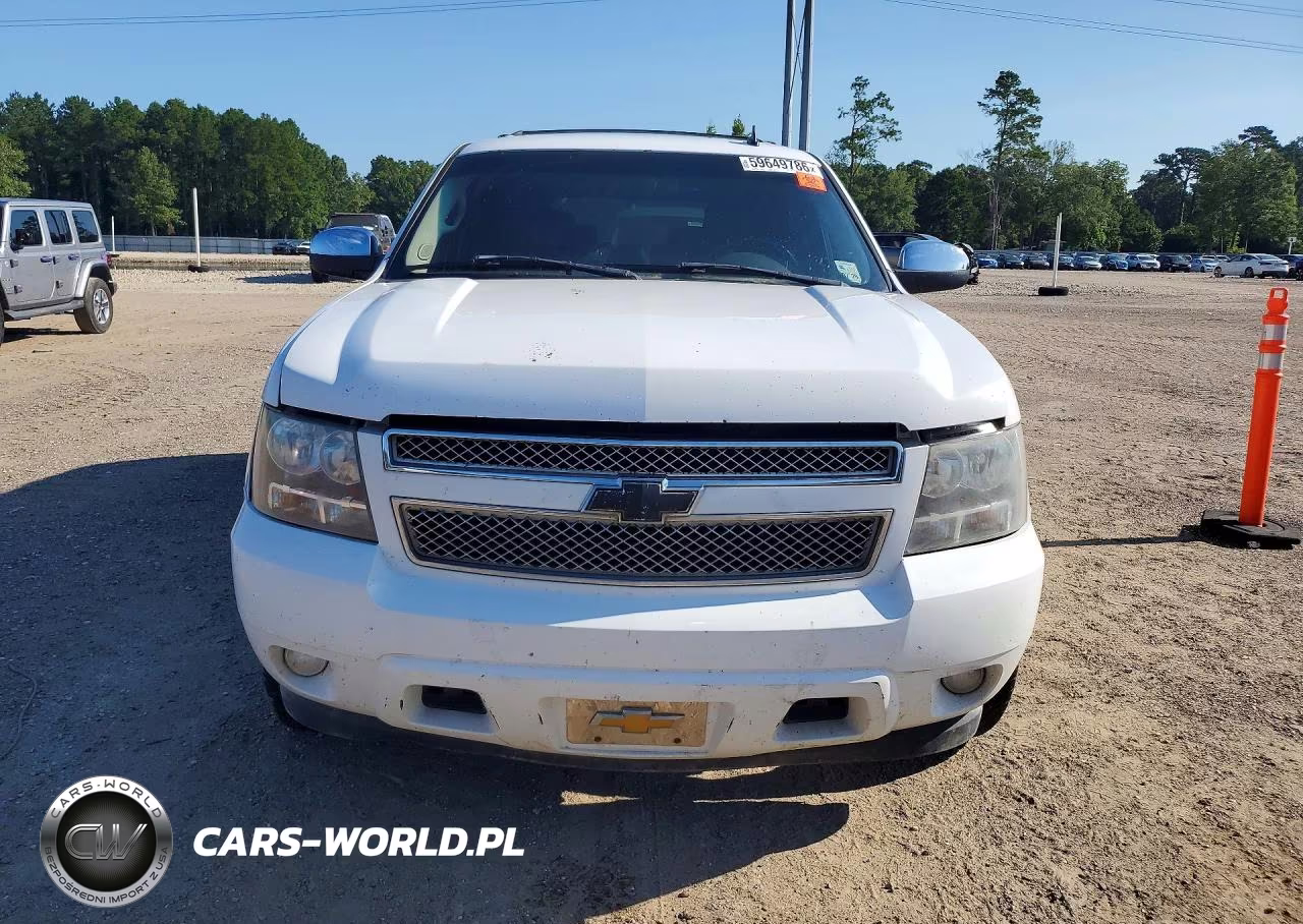 2008 Chevrolet Tahoe C1500 VIN:1GNFC13078R131136 - 5