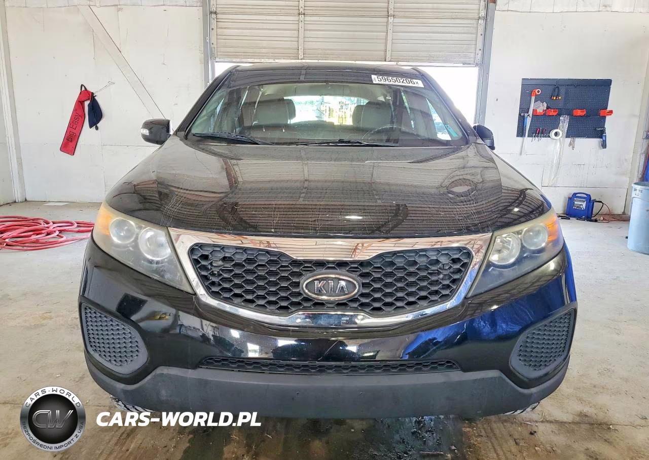 2011 Kia Sorento Lx VIN:5XYKT3A13BG083686 - 5