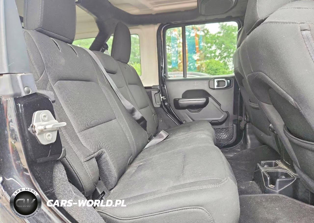 2019 Jeep Wrangler Unlimited Sport VIN:1C4HJXDN4KW636161 - 11