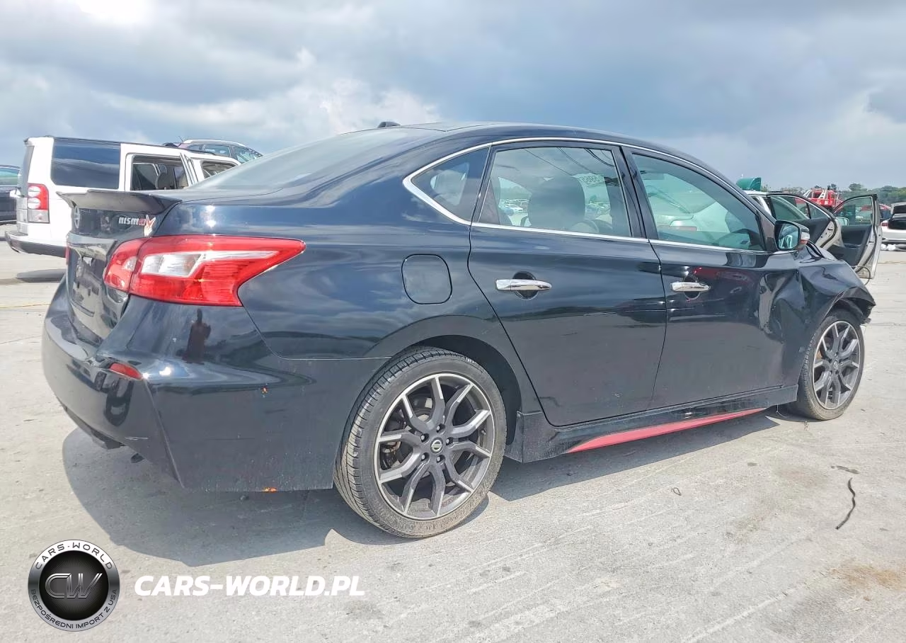 2017 Nissan Sentra Nismo VIN:3N1CB7AP0HY381610 - 3