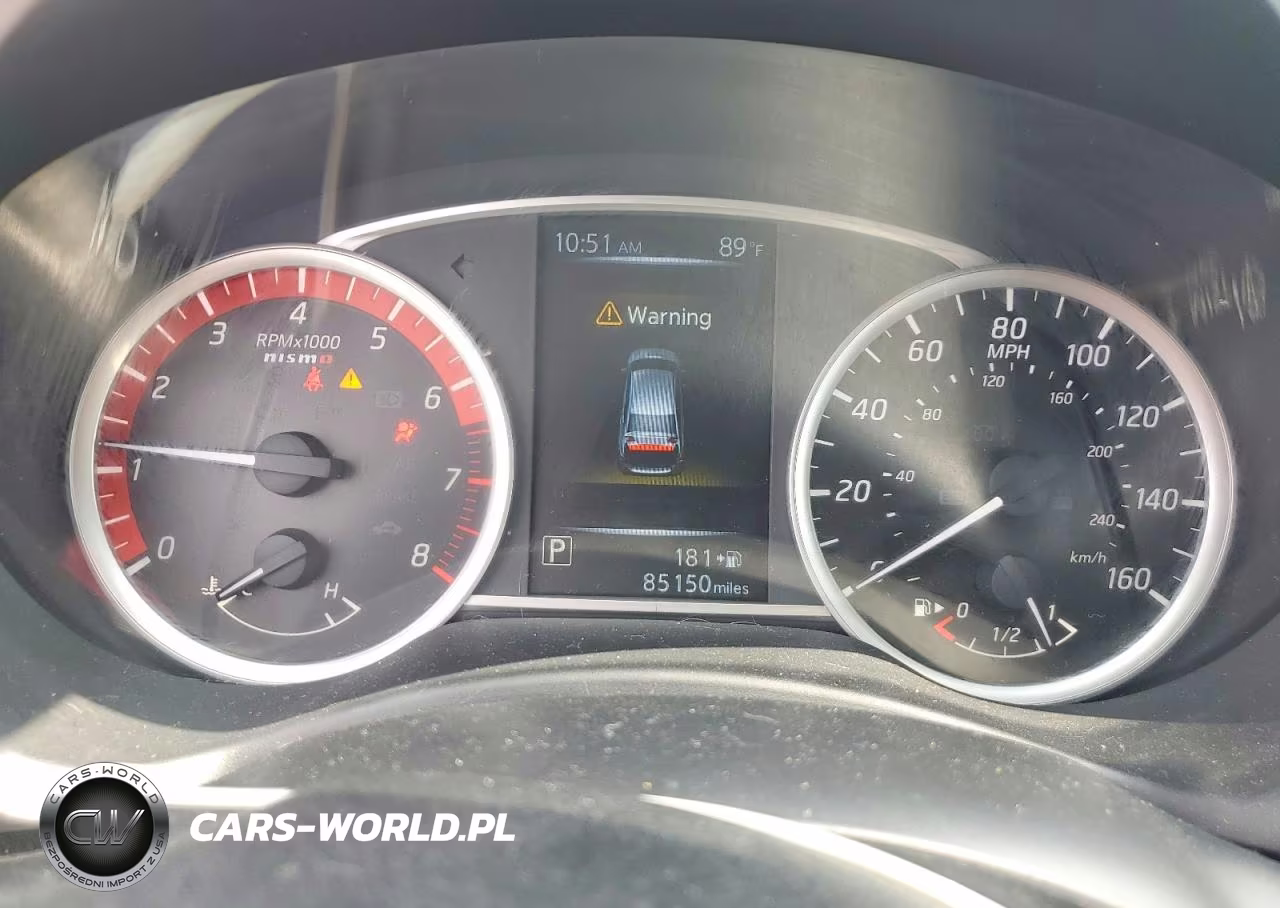 2017 Nissan Sentra Nismo VIN:3N1CB7AP0HY381610 - 9