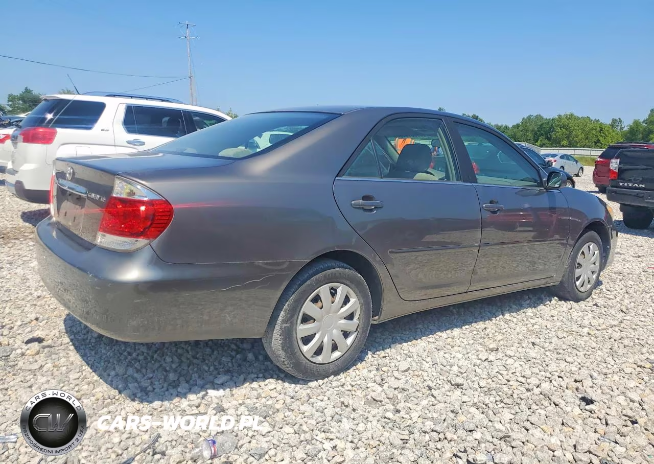 2006 Toyota Camry Le VIN:JTDBE32K363045001 - 3