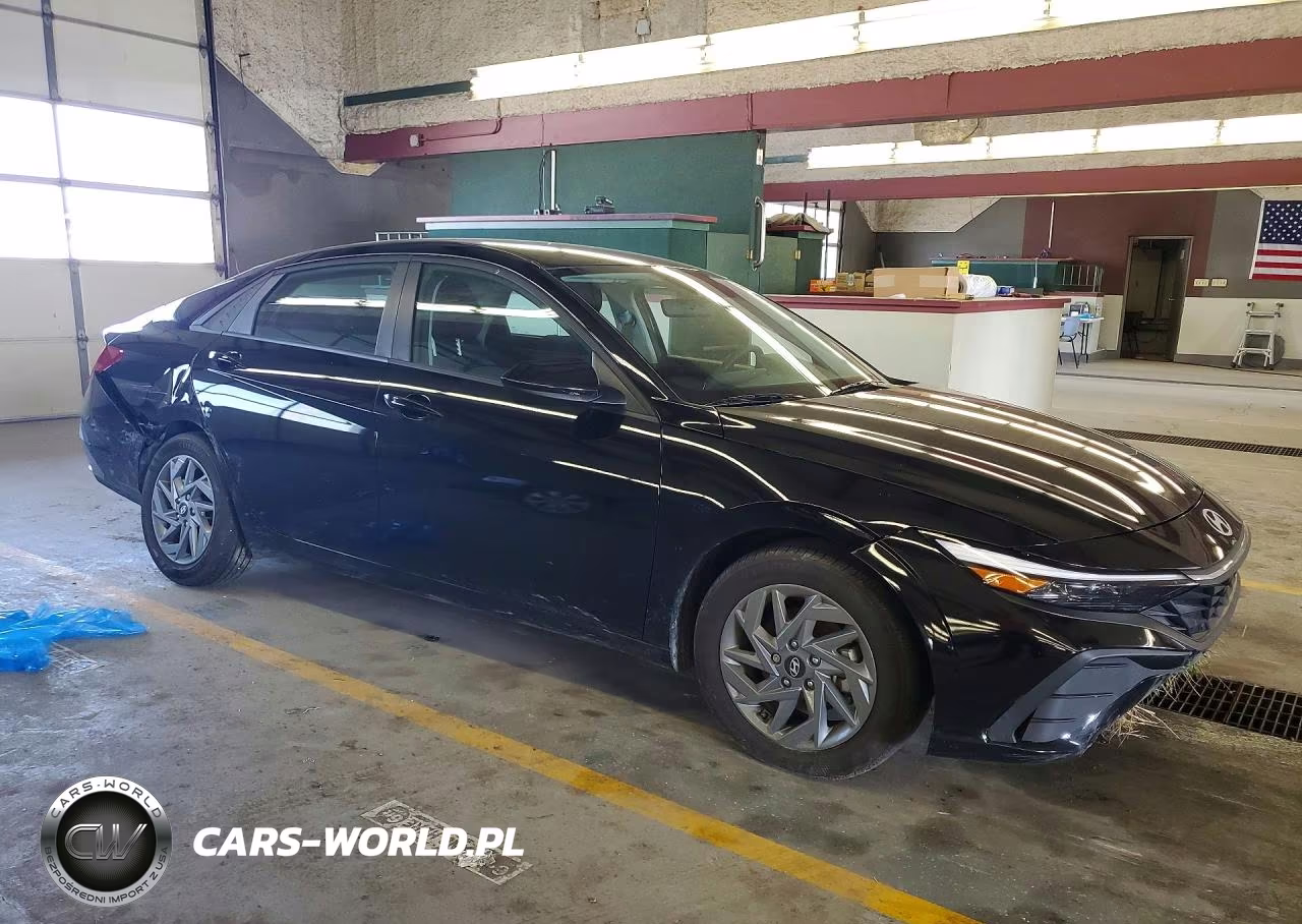 2024 Hyundai Elantra Sel VIN:KMHLM4DGXRU819051 - 4
