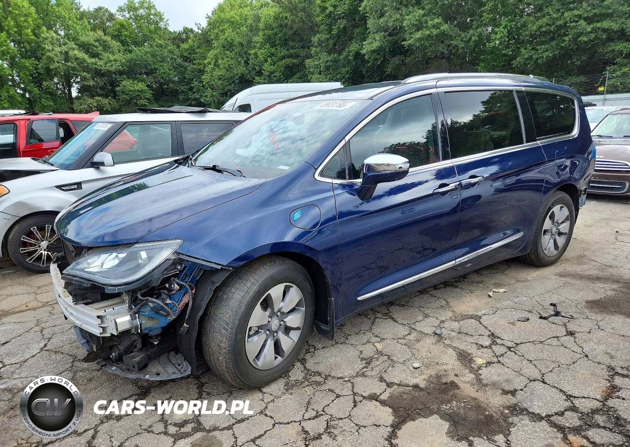 2018 Chrysler Pacifica Hybrid Limited VIN:2C4RC1N76JR144895 - 1