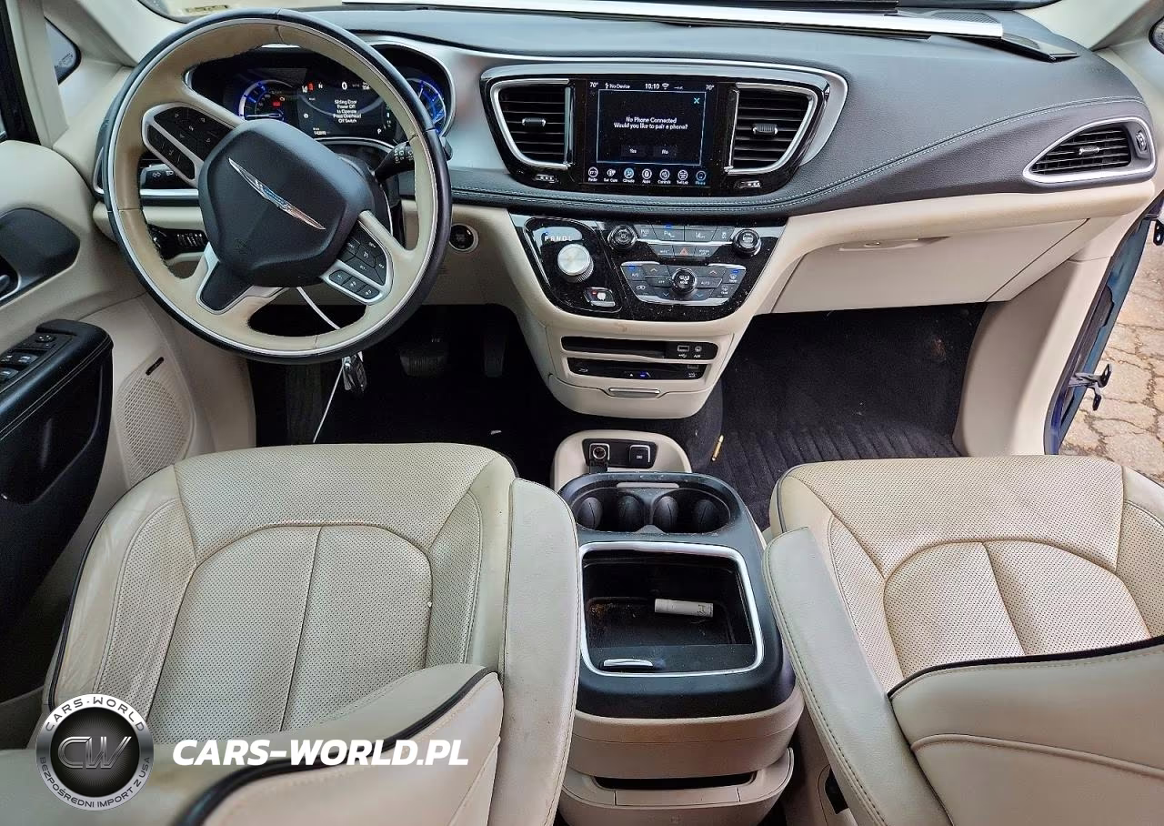 2018 Chrysler Pacifica Hybrid Limited VIN:2C4RC1N76JR144895 - 8