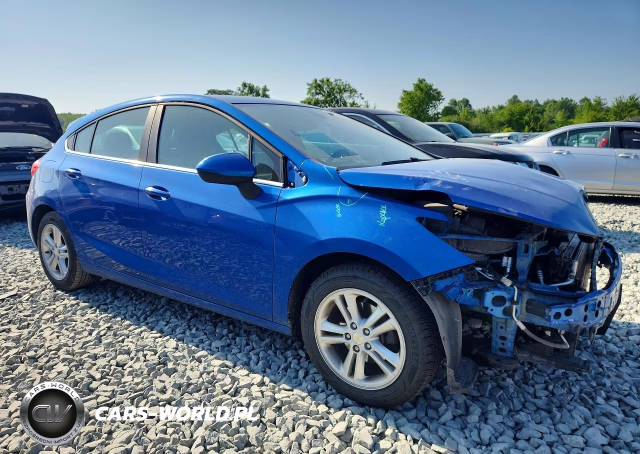2017 Chevrolet Cruze Lt VIN:3G1BE6SM9HS566216 - 4