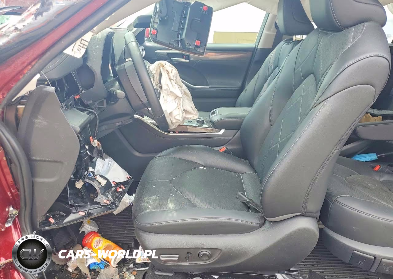 2025 Toyota Highlander Platinum VIN:5TDKDRBHXSS576831 - 7