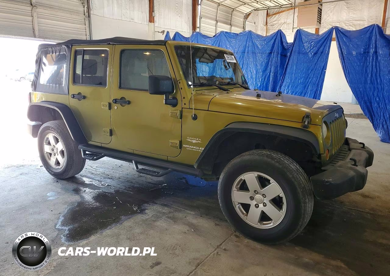 2007 Jeep Wrangler Sahara VIN:1J4GA59137L118681 - 4