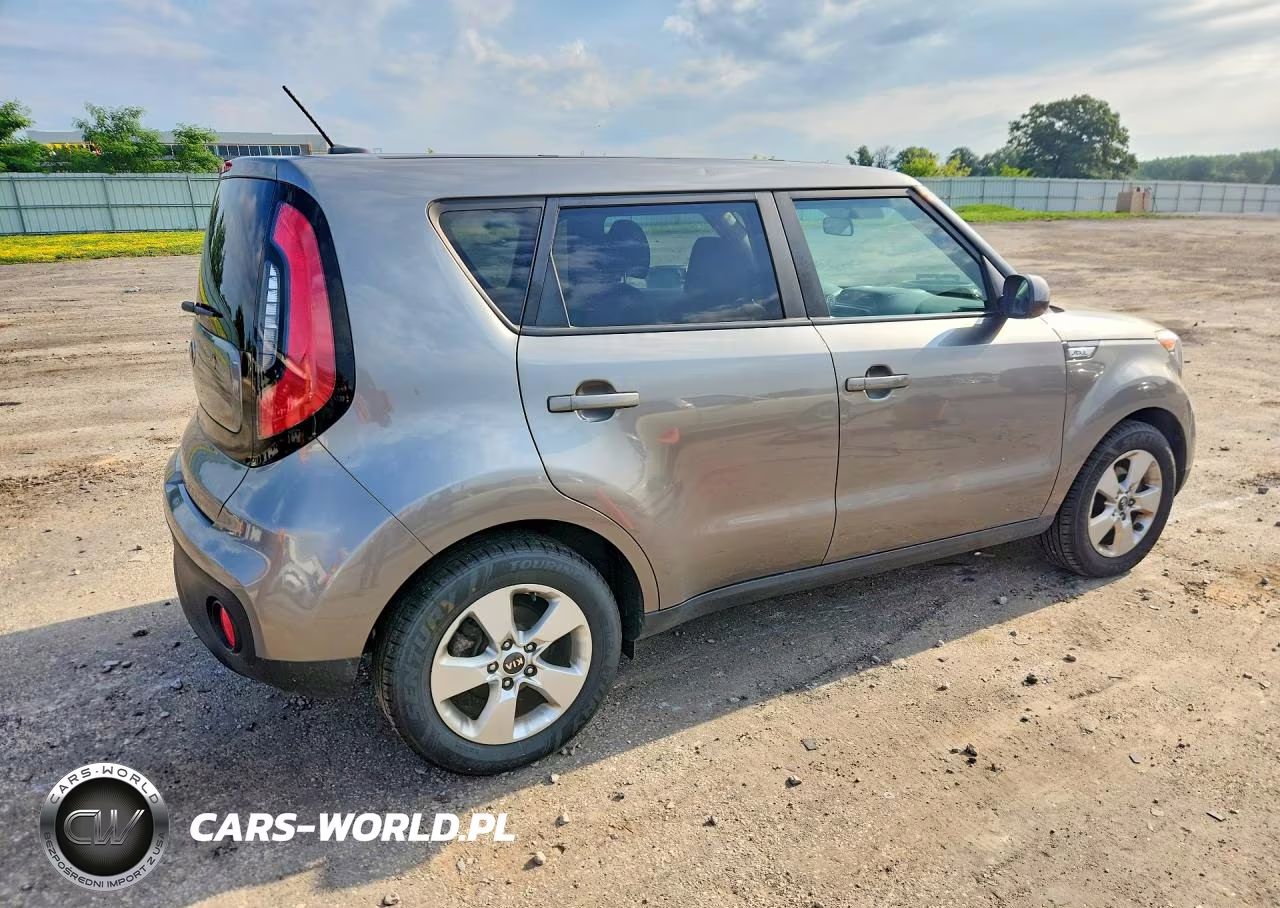 2017 Kia Soul Base VIN:KNDJN2A2XH7495229 - 3