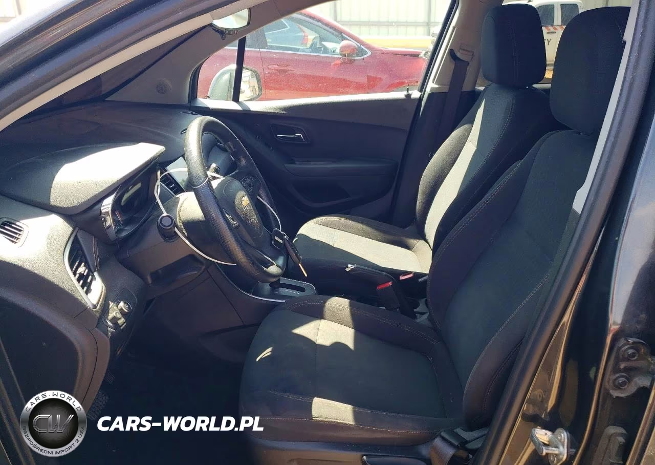 2019 Chevrolet Trax Ls VIN:3GNCJNSB4KL255270 - 7