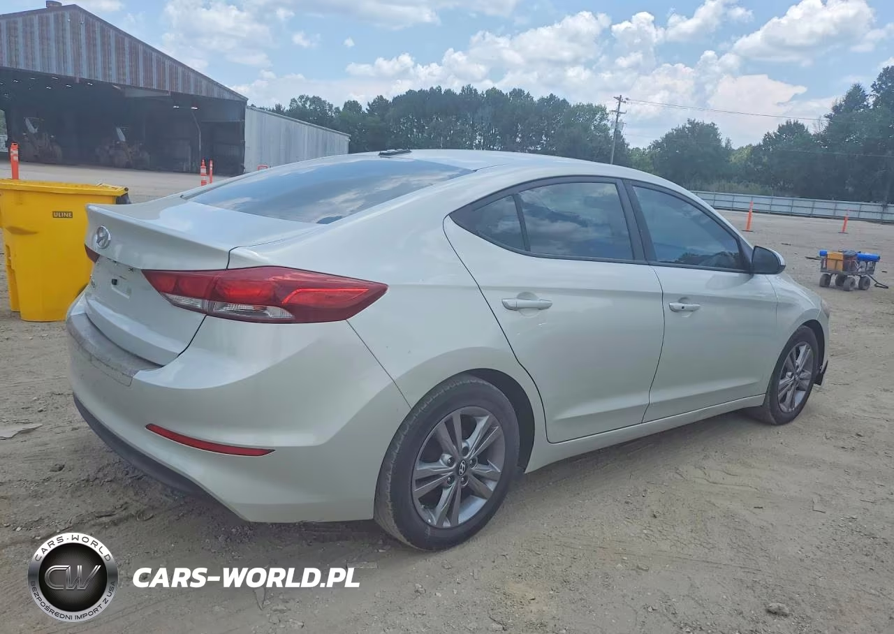 2017 Hyundai Elantra Se VIN:5NPD84LF9HH040240 - 3