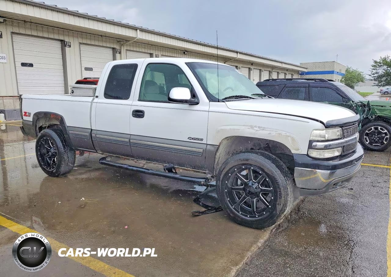 2000 Chevrolet Silverado K1500 VIN:1GCEK19T6YE104574 - 4