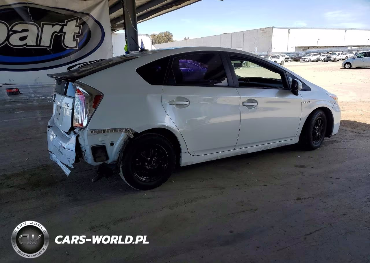 2015 Toyota Prius Three VIN:JTDKN3DU6F1927578 - 3