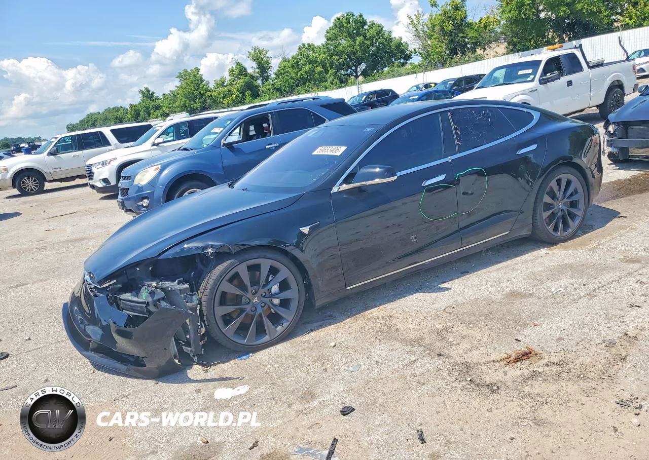 2021 Tesla Model S – zdjęcie 1 z 12
