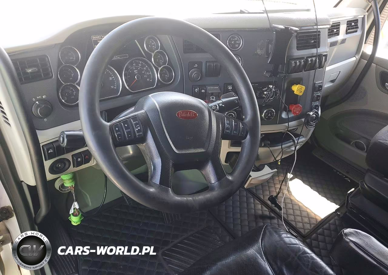 2019 Peterbilt 579 Semi Truck VIN:1XPBD49X3KD272332 - 8