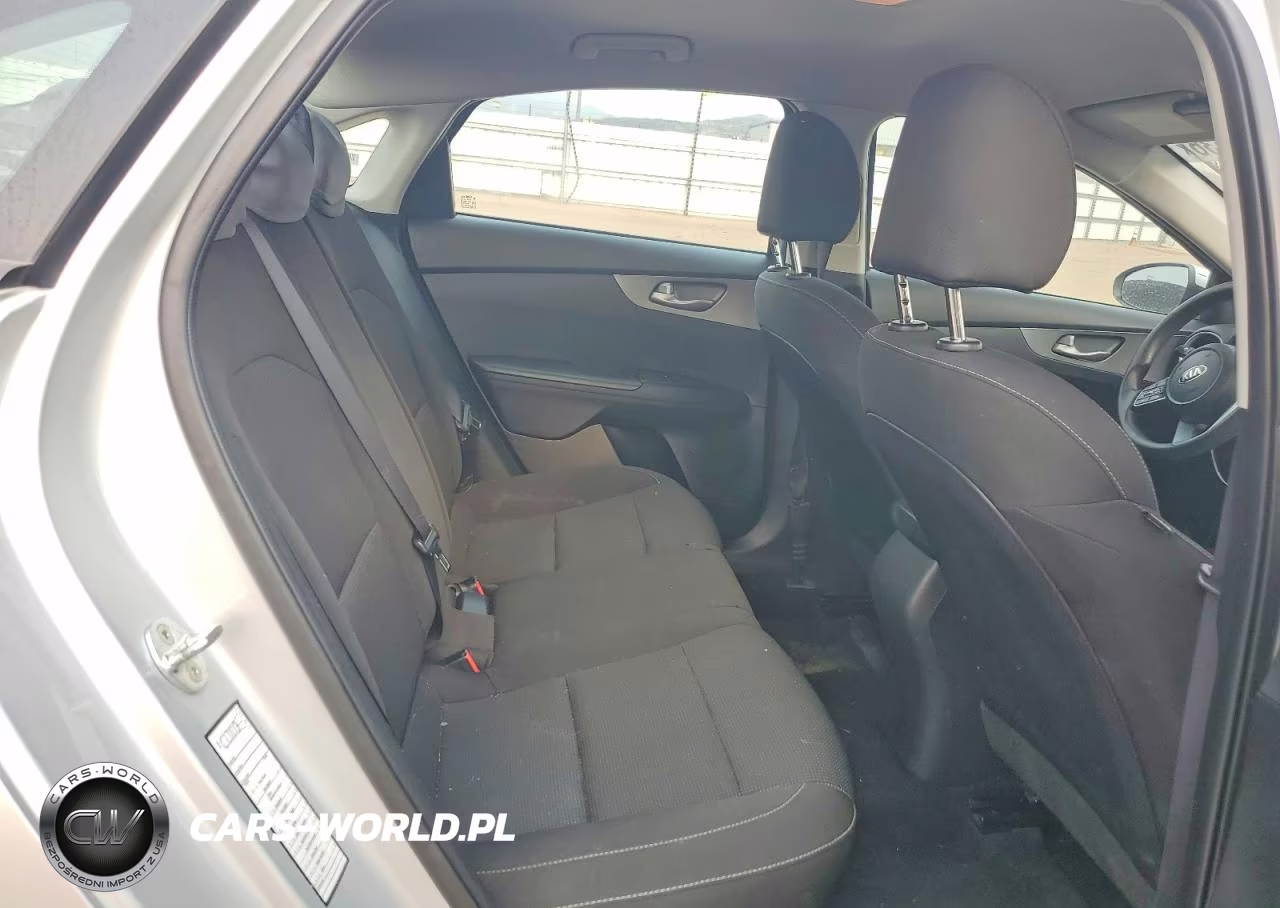 2021 Kia Forte Lxs VIN:3KPF24AD4ME350340 - 10