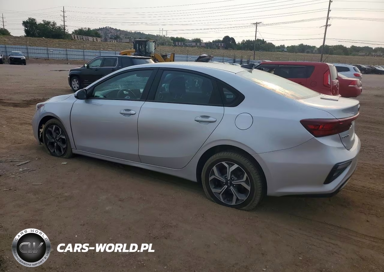 2021 Kia Forte Lxs VIN:3KPF24AD4ME350340 - 2