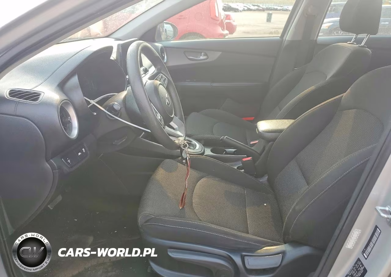 2021 Kia Forte Lxs VIN:3KPF24AD4ME350340 - 7