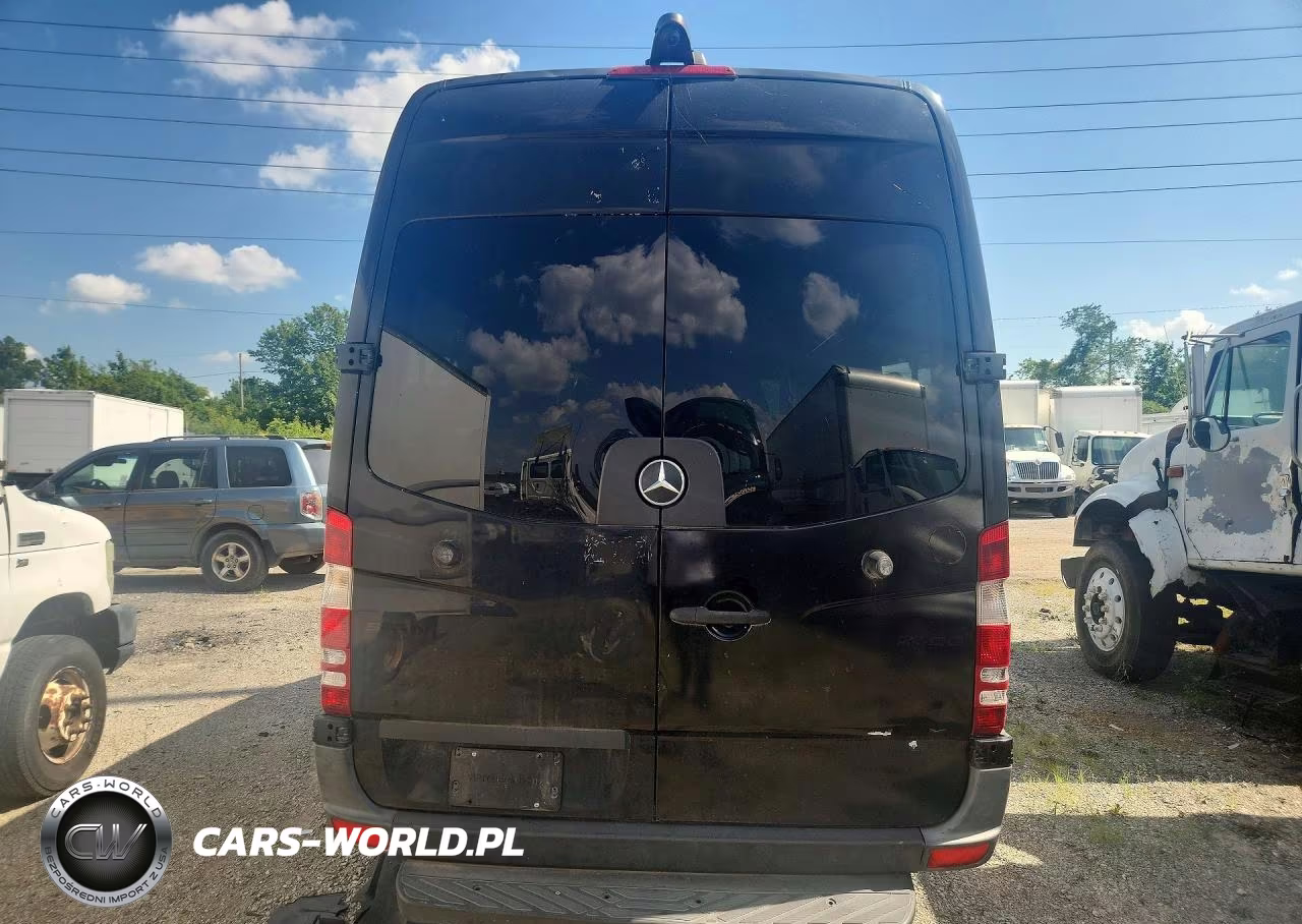 2017 Mercedes-Benz Sprinter 2500 VIN:WDZPE7CD5HP517403 - 6