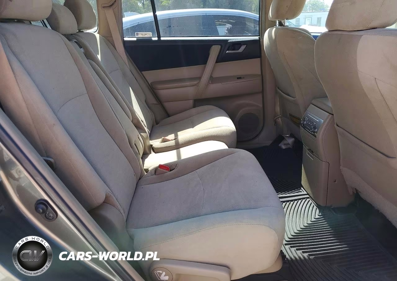 2013 Toyota Highlander Plus VIN:5TDBK3EH0DS188590 - 11