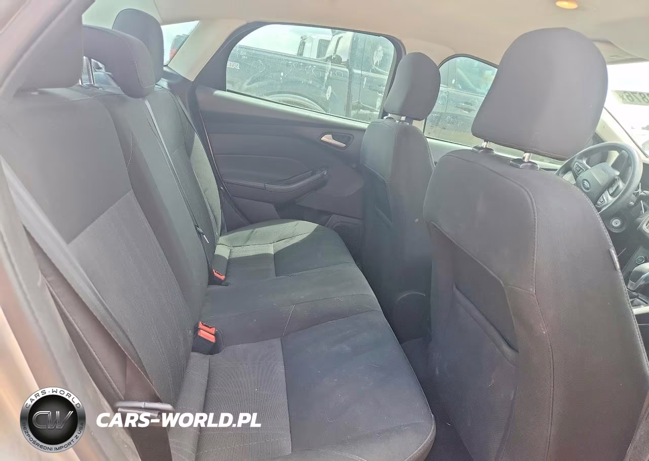 2017 Ford Focus Se VIN:1FADP3FE9HL318989 - 10