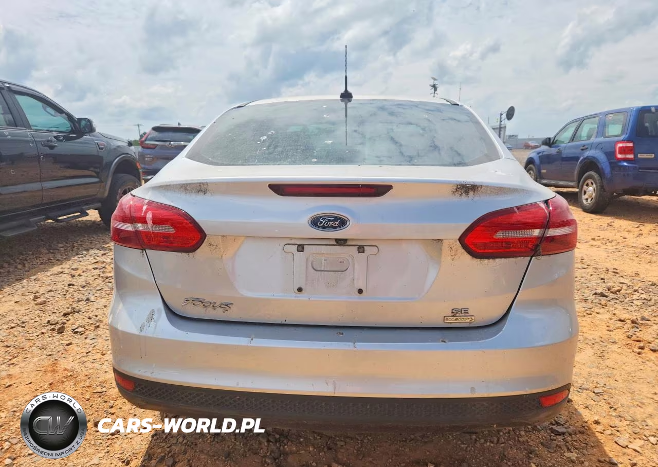 2017 Ford Focus Se VIN:1FADP3FE9HL318989 - 6