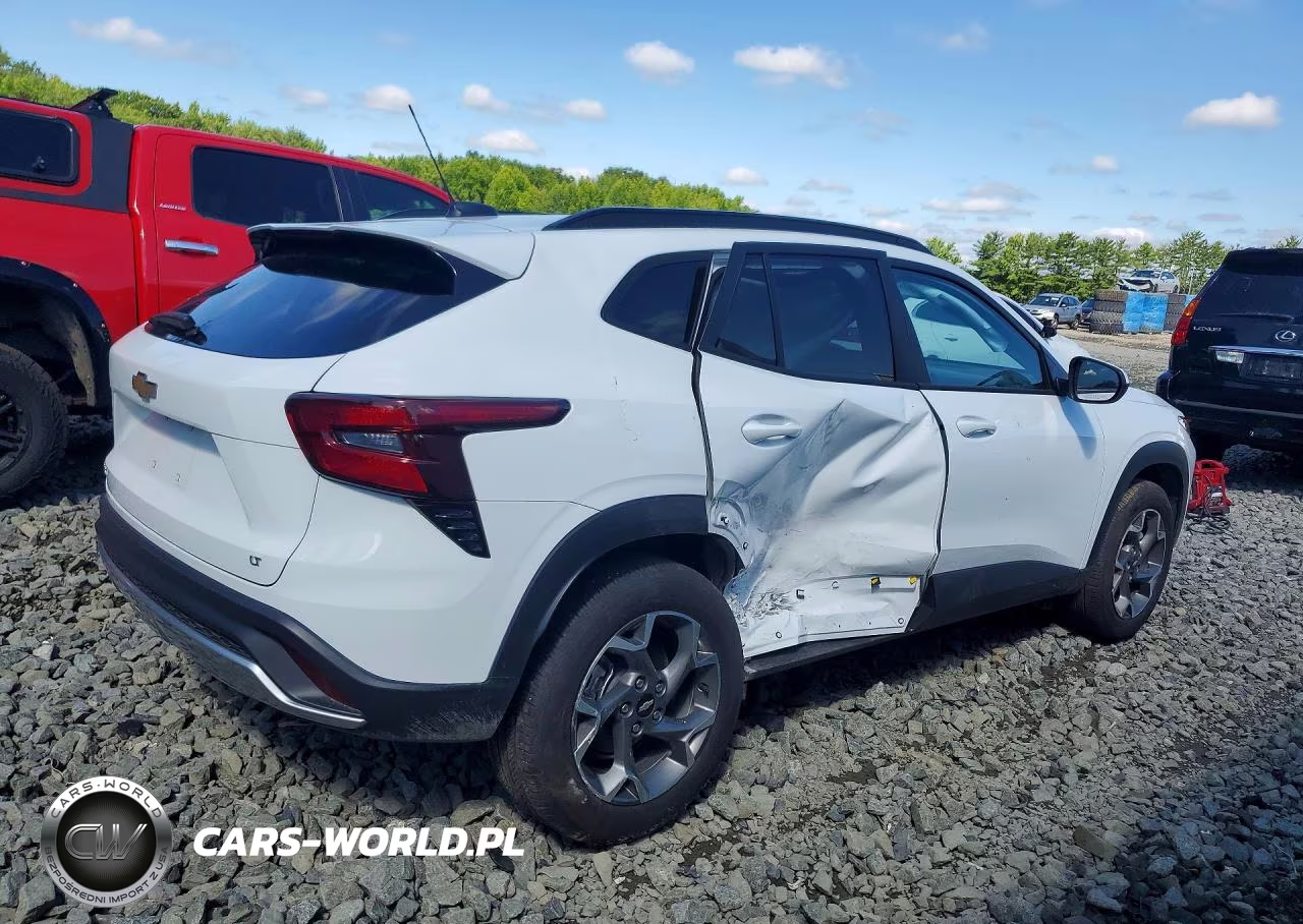 2025 Chevrolet Trax 1Lt VIN:KL77LHEP0SC282052 - 3